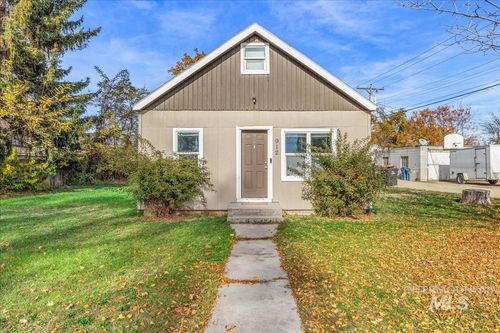 912 E Amity Ave, Nampa, ID, 83686-5926 | Card Image