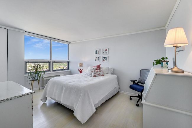 APT-28C - 5733 N Sheridan Rd, Home with 2 bedrooms, 2 bathrooms and 1 parking in Chicago IL | Image 23