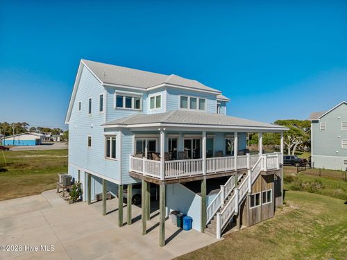 117 Sandfiddler Ln, Harkers Island, NC, 28531-9527 | Card Image