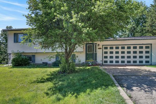 3415 E Crystal Lake Ave, CRYSTAL LAKE, IL, 60014-4776 | Card Image