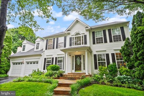 316 Oakcrest Manor Dr Ne, LEESBURG, VA, 20176-2233 | Card Image