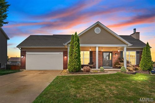 415 Spirit Dr, Lake St Louis, MO, 63367-6464 | Card Image