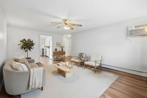 apt-10-50C Washington Park Dr, Andover, MA, 01810-3029 | Card Image