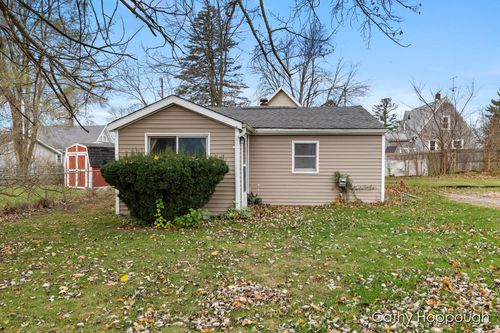523 Price St, Ionia, MI, 48846-1452 | Card Image