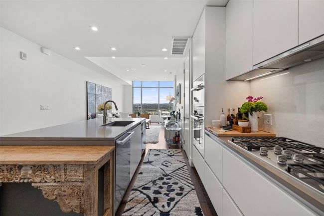 APT-2202 - 501 West Ave, Condo with 1 bedrooms, 2 bathrooms and null parking in Austin TX | Image 7