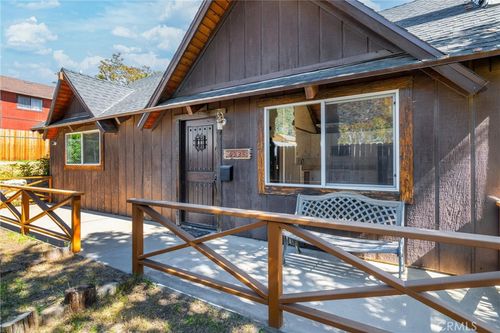 4225 Alcot Trl, Frazier Park, CA, 93225-8002 | Card Image