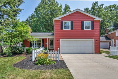 23465 Greenwood Ln, North Olmsted, OH, 44070-1133 | Card Image