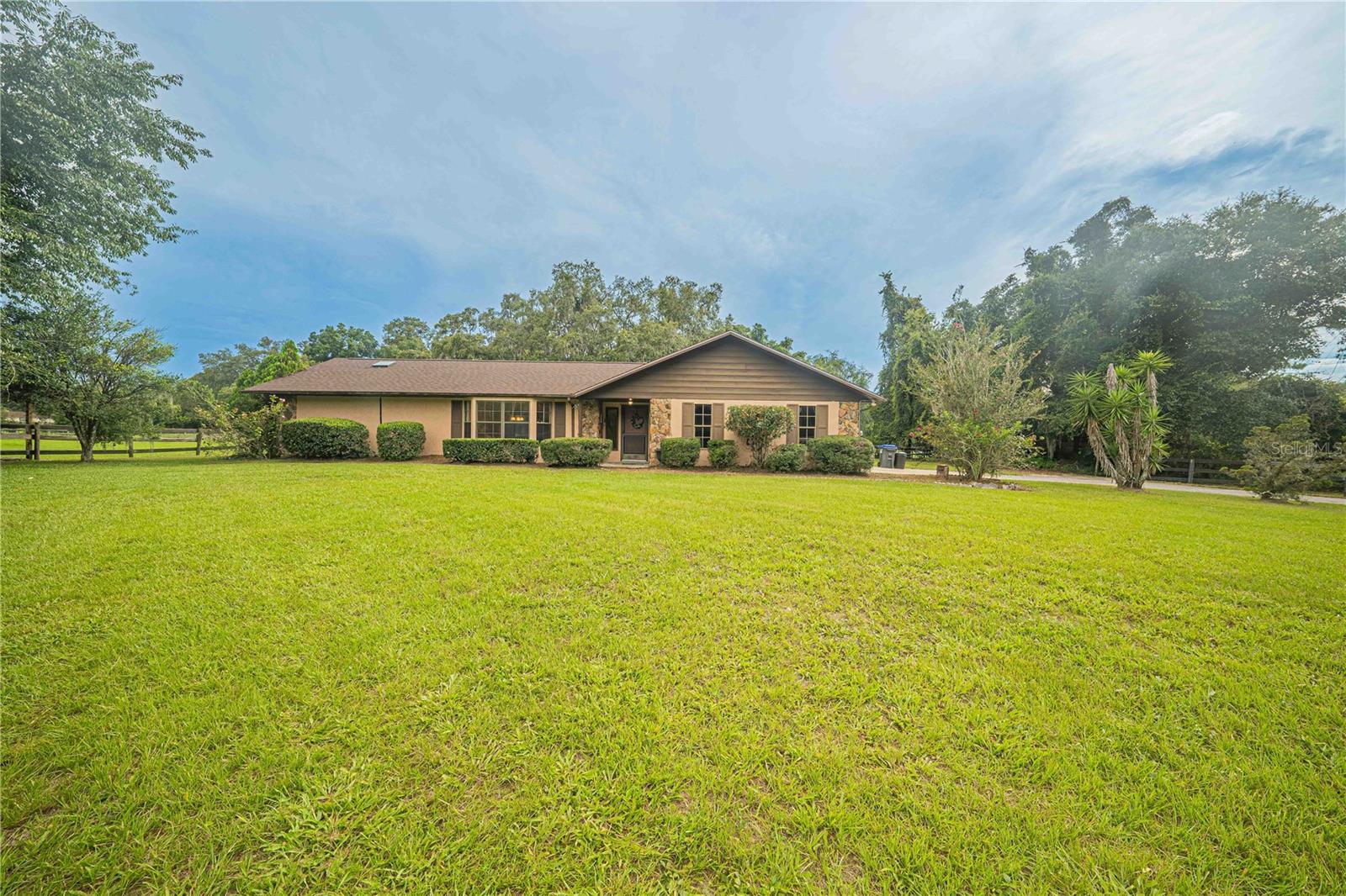 Meadow Wood Dr, Ocala, FL 34482