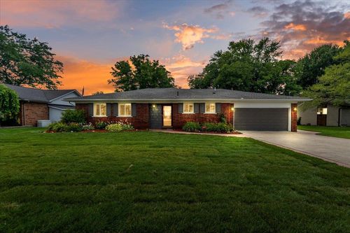 7315 Flamingo St, Clay, MI, 48001-4133 | Card Image