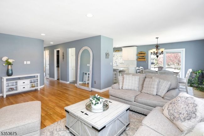 7 Arthurs Ct, House other with 6 bedrooms, 4 bathrooms and null parking in Manalapan NJ | Image 9