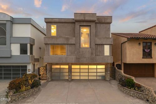 3629 Ocean Dr, Oxnard, CA, 93035 | Card Image