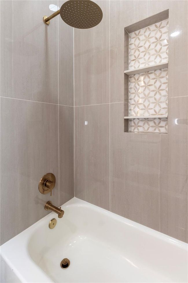 1808 W Erna Dr, House other with 4 bedrooms, 3 bathrooms and null parking in TAMPA FL | Image 40