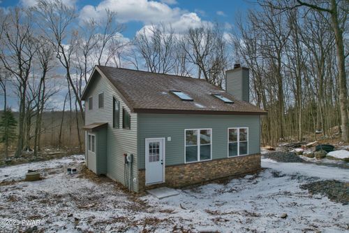 371 Underhill Dr, Tamiment, PA, 18371-9480 | Card Image
