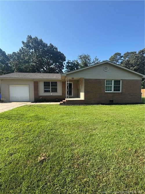 6345 Rutherglen Dr, Fayetteville, NC, 28304-5571 | Card Image
