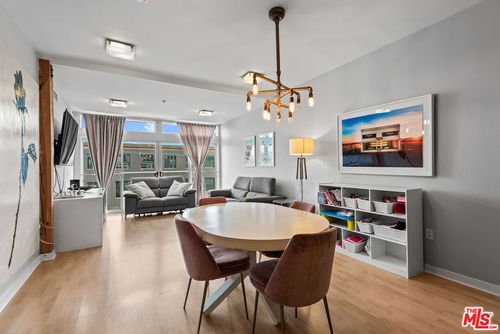 unit-302-4215 Glencoe Ave, Marina del Rey, CA, 90292-4627 | Card Image