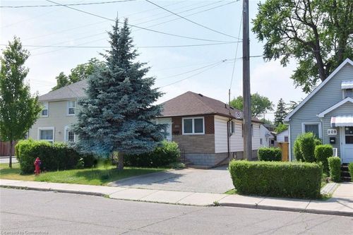 205 Ivon Ave, Hamilton, ON, L8H5S9 | Card Image