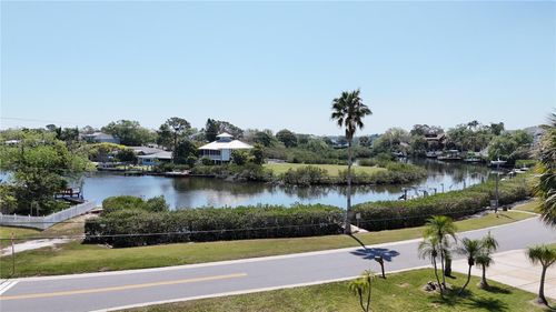231 Lagoon Dr, PALM HARBOR, FL, 34683 | Card Image