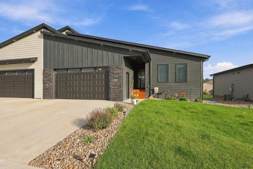 812 Petros Dr, Rapid City, SD, 57701-5139 | Card Image