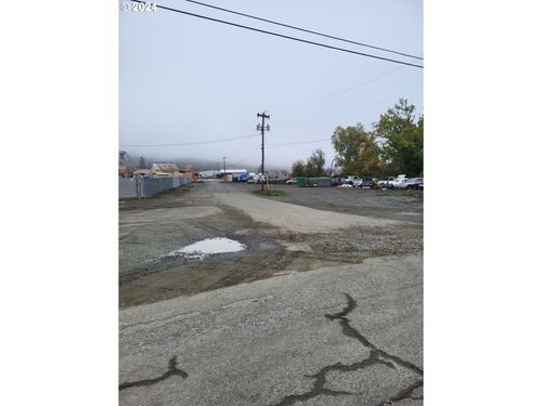 0 W Sixth Ave, Riddle, OR, 97469 | Card Image