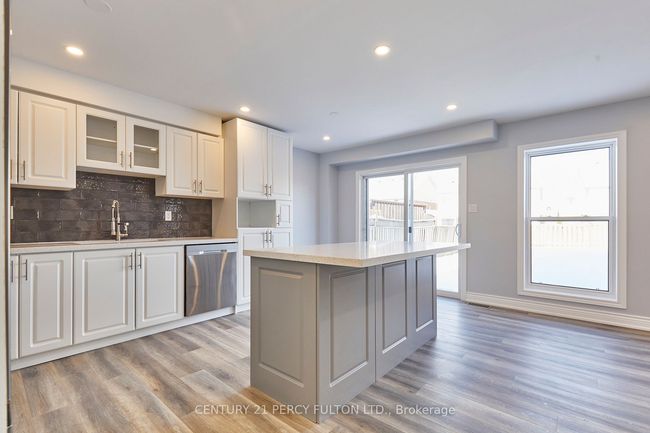 1152 Ashcroft Crt, House other with 4 bedrooms, 3 bathrooms and 4 parking in Oshawa ON | Image 10