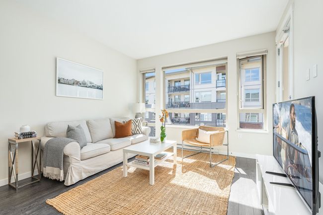 517 - 2665 Mountain Highway, Condo with 1 bedrooms, 1 bathrooms and 1 parking in North Vancouver BC | Image 4