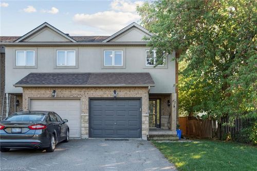 27 Pettit St, Stoney Creek, ON, L8E5V7 | Card Image