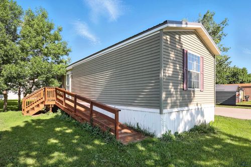 9501 Diamond T Cir, Summerset, SD, 57718-9206 | Card Image