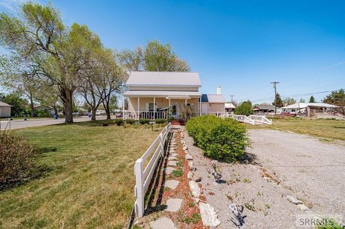 407 W Main St, Saint Anthony, ID, 83445-1342 | Card Image