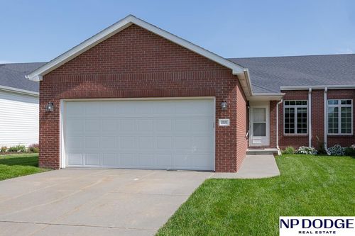 2871 Porter Ridge Rd, Lincoln, NE, 68516-5846 | Card Image