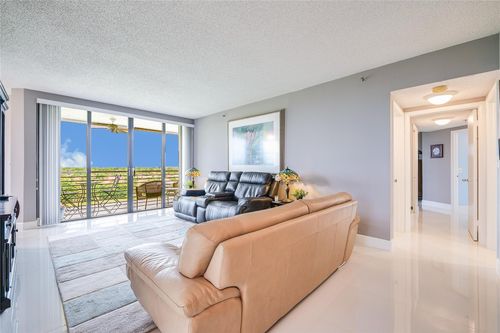 apt-807-7100 Radice Ct, Lauderhill, FL, 33319-4258 | Card Image