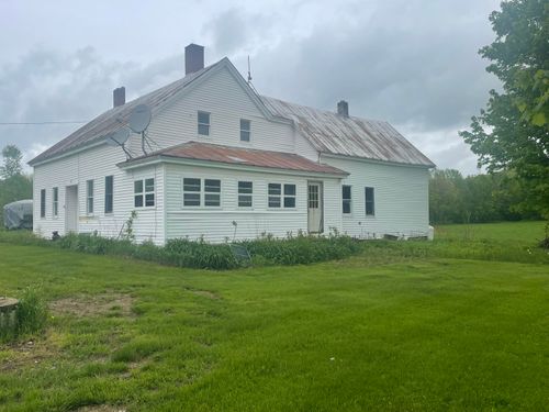 722 Farmington Road, Strong, ME, 04983 | Card Image