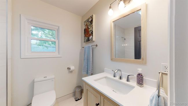 2002 Ridgemont Rd, House other with 6 bedrooms, 4 bathrooms and null parking in Grosse Pointe Woods MI | Image 11