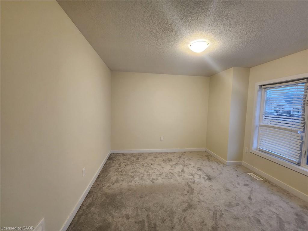 Residential Lease in Welland 2