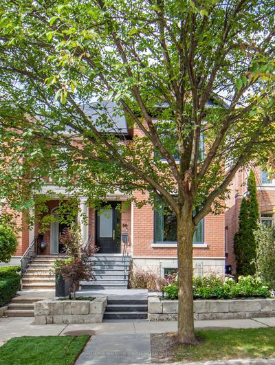 80 Mathersfield Dr, Home with 3 bedrooms, 6 bathrooms and 2 parking in Toronto ON | Image 1