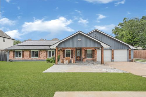 1613 Wycliffe Dr, Houston, TX, 77043-4807 | Card Image
