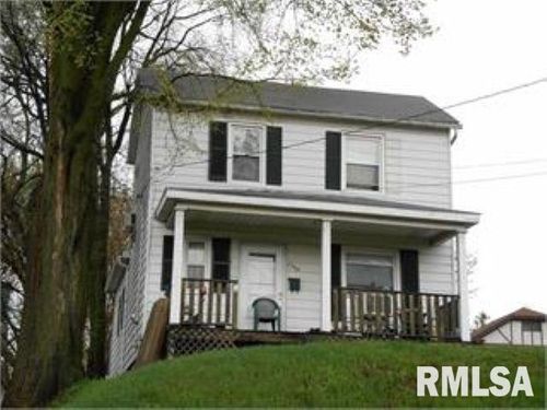 2208 E Locust St, Davenport, IA, 52803-3358 | Card Image