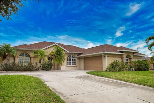 138 Broadmoor Ln, Rotonda West, FL, 33947-1933 | Card Image