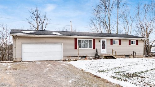 606 Main St, Duncan Falls, OH, 43734-9753 | Card Image