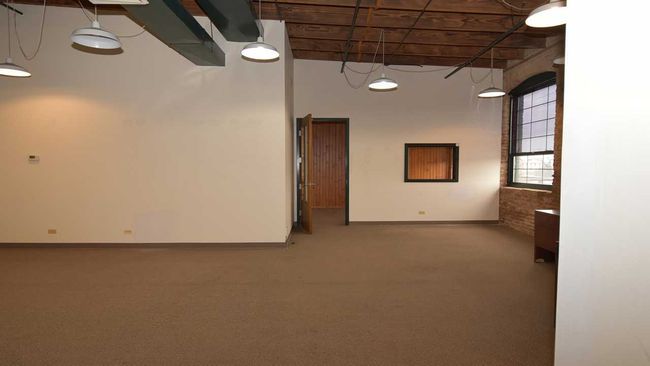 STE-202 - 335 N River St, Home with 0 bedrooms, 0 bathrooms and null parking in Batavia IL | Image 8