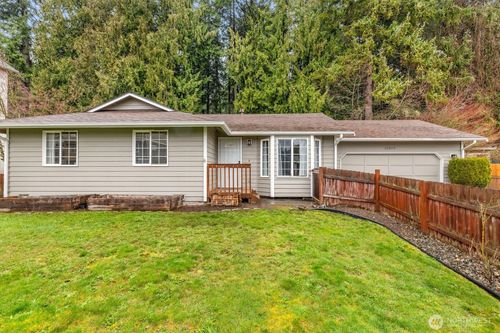 12829 17th St Ne, Lake Stevens, WA, 98258-8689 | Card Image