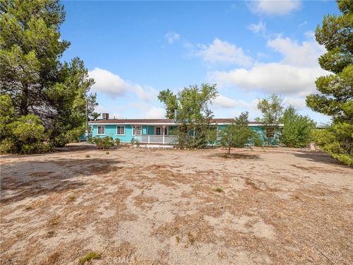 5124 Luna Rd, Phelan, CA, 92371 | Card Image