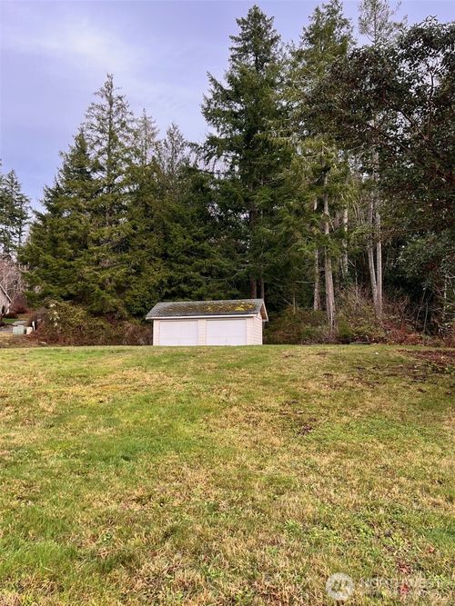 453 E Victor Road, Belfair, WA, 98528 | Card Image