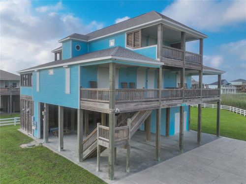 810 4th St, Port Bolivar, TX, 77650 | Card Image