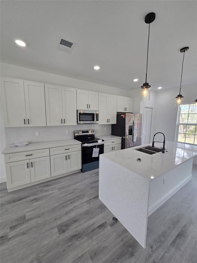 3519 Sw 131 St Place Rd, House other with 4 bedrooms, 2 bathrooms and null parking in OCALA FL | Image 4
