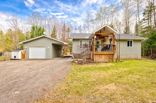 1576 Garden Of Eden Rd, Renfrew, ON, K7V3Z8 | Card Image