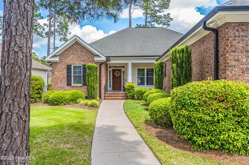 201 Sundew Ct, Southern Pines, NC, 28387-3069 | Card Image