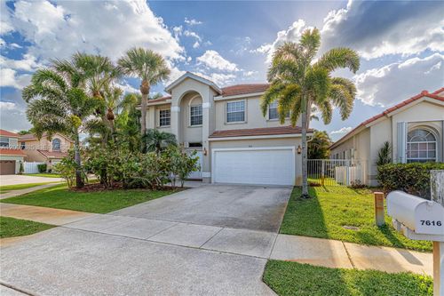 7616 Trenton Dr, Lake Worth, FL, 33467-7508 | Card Image