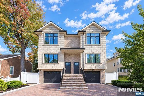 457 Lincoln Ave, Cliffside Park, NJ, 07010-1822 | Card Image