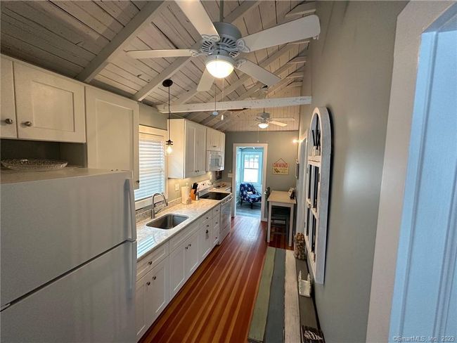 6 Old Colony Rd, House other with 2 bedrooms, 1 bathrooms and 6 parking in Old Lyme CT | Image 6