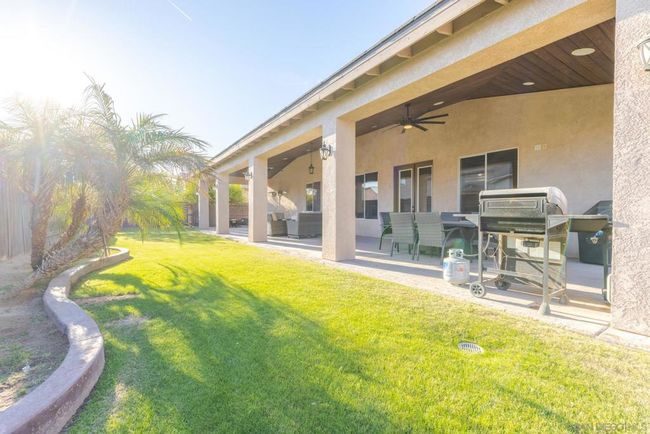 2925 Sandalwood Ct, House other with 4 bedrooms, 4 bathrooms and 6 parking in El Centro CA | Image 37